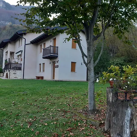 Le Farfalle - Un Angolo Di Quiete A Laghi In Provincia Di Vicenza Stalle Comparetti